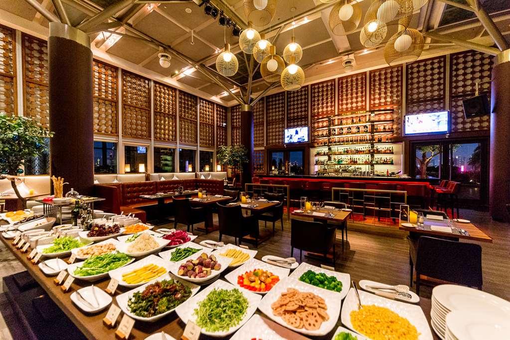 Windsor Hotel Taichung Restoran gambar The interior of the restaurant