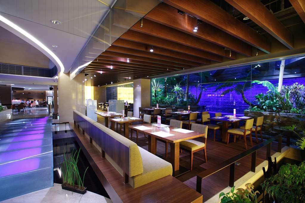 Windsor Hotel Taichung Restoran gambar The interior of the restaurant