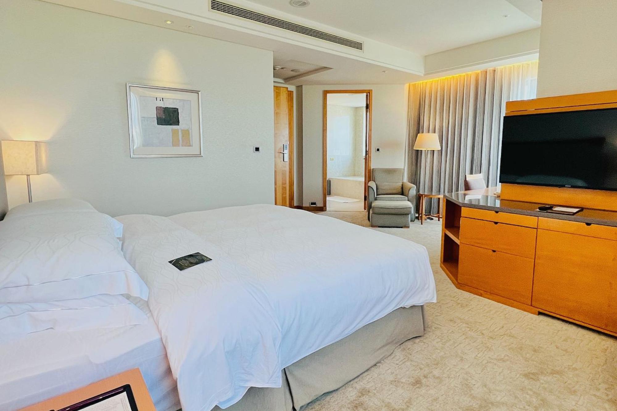 Windsor Hotel Taichung Bilik gambar A room at the hotel